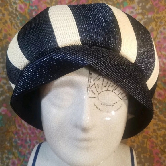 Vtg Blue and White Striped Straw Hat - Woodward & Lothrop Washington D.C. Sz 6 - Picture 1 of 13